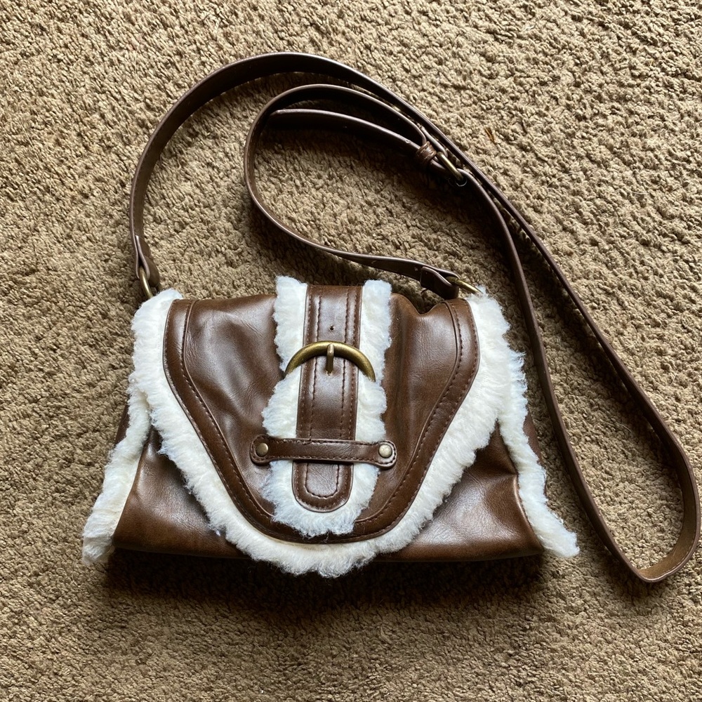 Leather purse / handbag with fur
